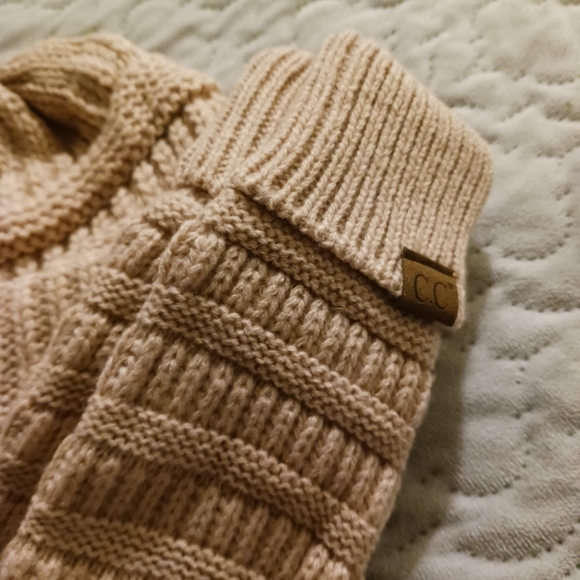 NWOT! C.C Winter Bundle Set - Picture 10 of 12